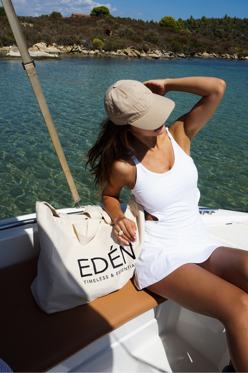 TIMELESS & ESSENTIAL TOTE BAG